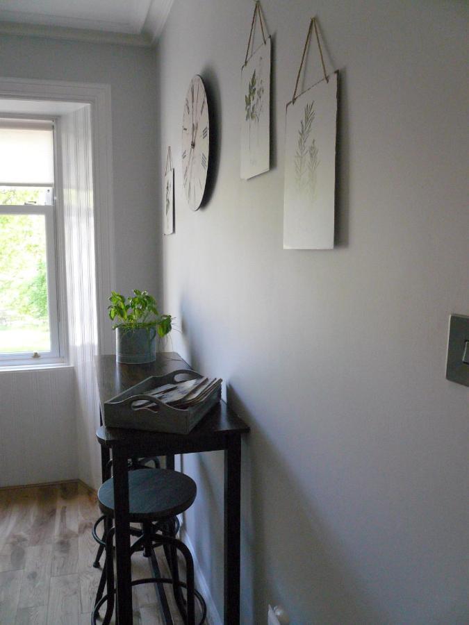 Woodburn Ground-Floor Apartment In Quiet Setting In 皮特洛赫里 外观 照片