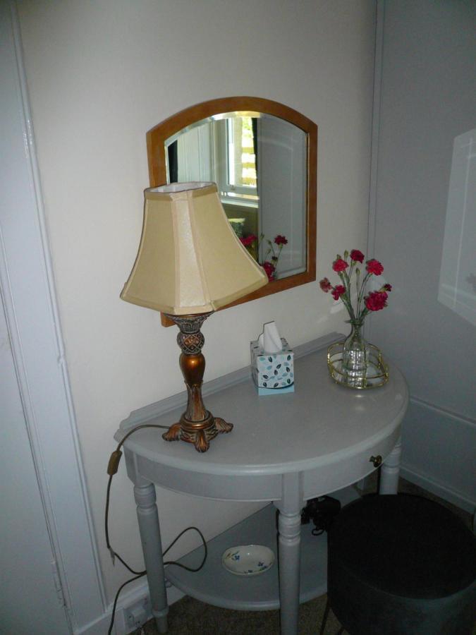 Woodburn Ground-Floor Apartment In Quiet Setting In 皮特洛赫里 外观 照片