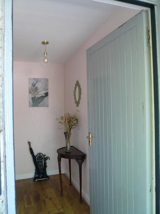 Woodburn Ground-Floor Apartment In Quiet Setting In 皮特洛赫里 外观 照片