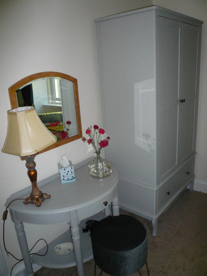 Woodburn Ground-Floor Apartment In Quiet Setting In 皮特洛赫里 外观 照片