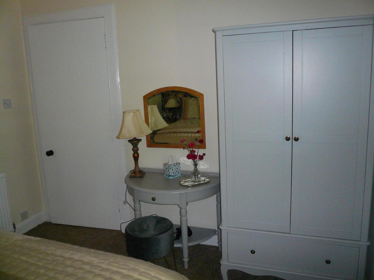 Woodburn Ground-Floor Apartment In Quiet Setting In 皮特洛赫里 外观 照片